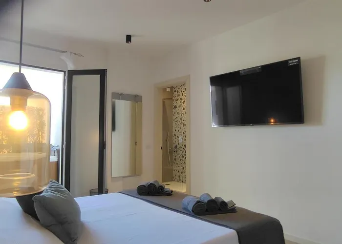 בית הארחה Live