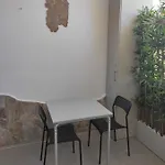 Live בית הארחה 4*