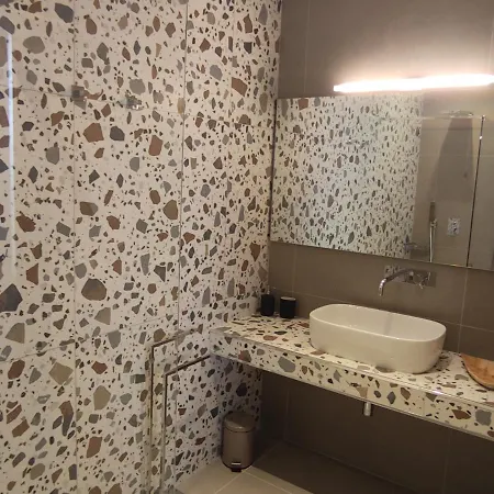 Live Гостевой дом 4*